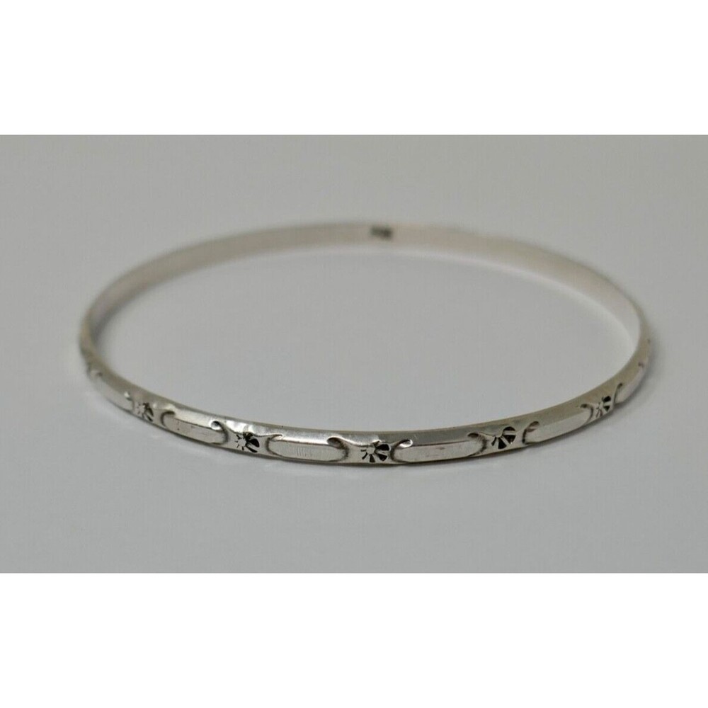 925 Sterling Silver Stamped Flowers Bangle Bracelet - Picture 7 of 8